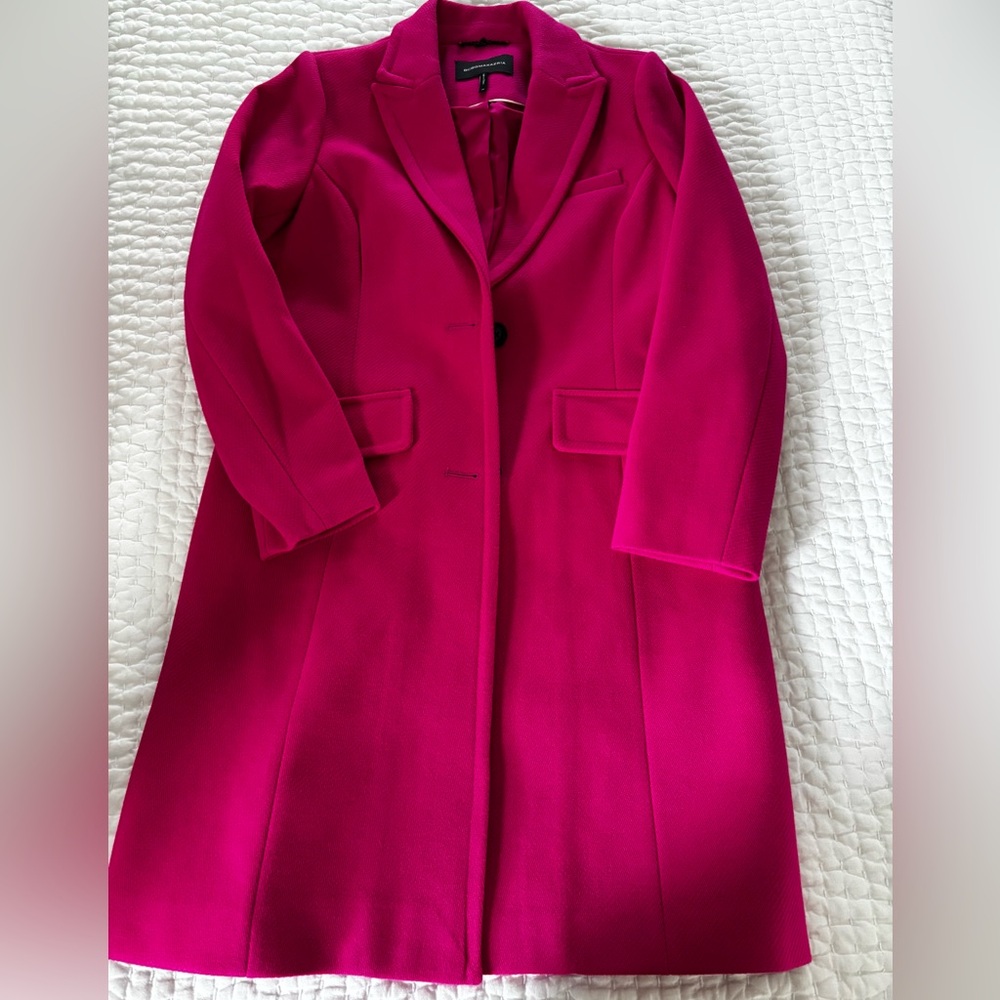 Women's Fuschia Pink Coat BCBGMaxAzria
Size medium 
Worn once